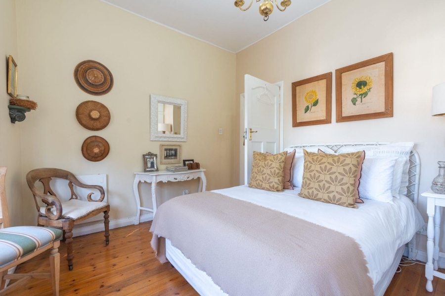 2 Bedroom Property for Sale in Sea Point Western Cape